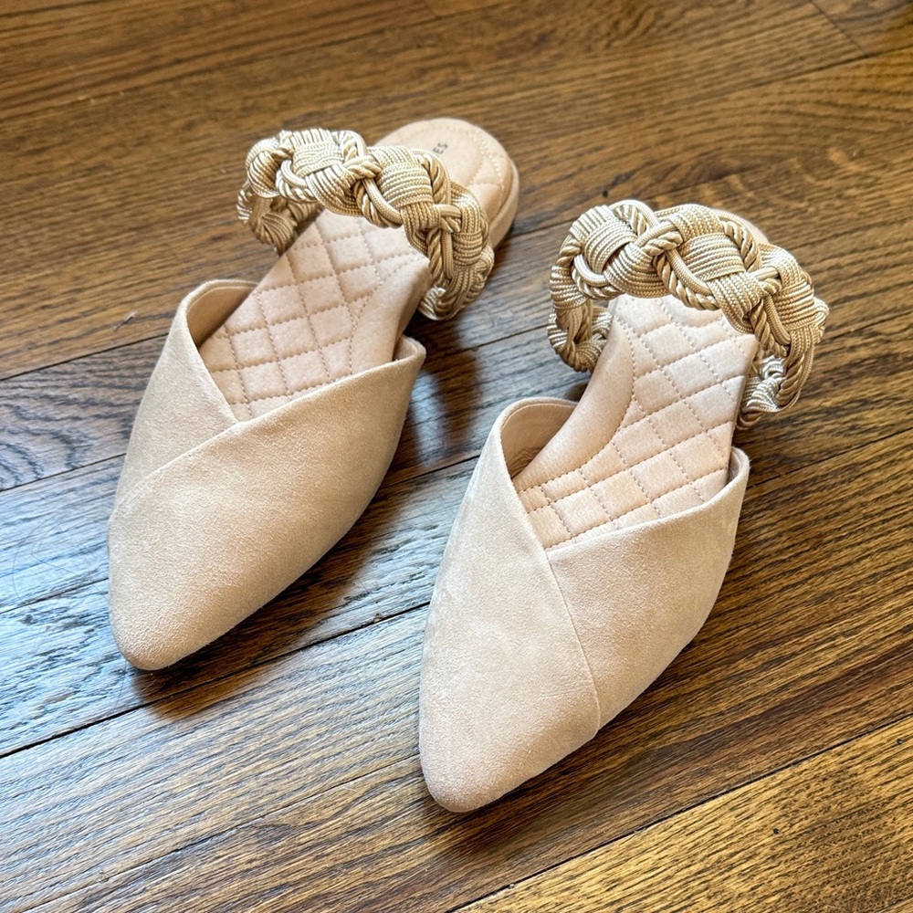 Birdies The Swan size 8.5 Sahara Cuff